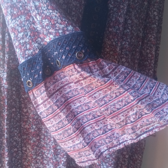 Knox Rose Floral Dress - Picture 3 of 6